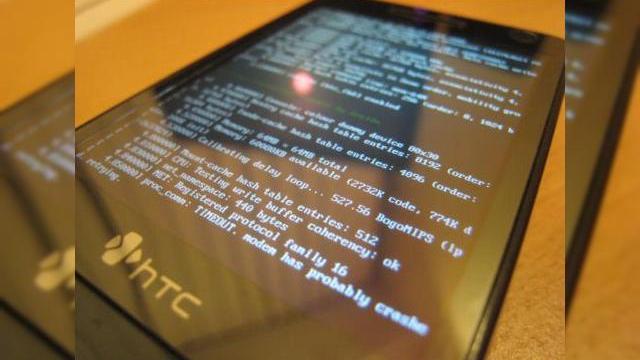 <b>Linux si Android acum pe HTC Touch Diamond!</b>Genialii developeri de la forum.xda-developers au reusit sa porteze Linux/Android pe smartphone-ul HTC Touch Diamond, dar si pe HTC Kaiser, dupa lungi nopti nedormite si tone de cafea consumata. Puteti obtine kernelul de la aceasta adresa, (multumita lui...