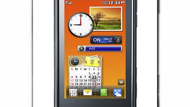 <b>Batalia telefoanelor cu camera de 8 megapixeli: Sony Ericsson C905, Samsung i8510 INNOV8, Samsung M8800 Pixon si LG KG910 Renoir</b>Doar cu un an in urma am fi dezbatut batalia telefoanelor cu camera de 5 megapixeli, dar iata ca standardul rezolutiei s-a schimbat si acum asistam la o confruntare dintre Sony Ericsson C905, Samsung i8510 INNOV8, Samsung M8800 Pixon si LG KC910 Renoir....