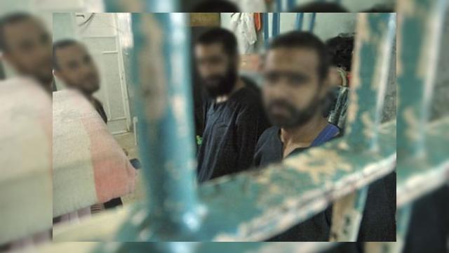 <b>50 de ani de inchisoare pentru utilizarea unui telefon mobil furat in Pakistan</b>Cea mai noua lege pakistaneza care se pregateste de aprobare tinde spre absurd, fiind la fel de surprinzatoare pe cat suna. Astfel, utilizatorii de telefoane mobile furate vor risca nu numai jumatate de secol de detentie, ci si o amenda serioasa. Noua...
