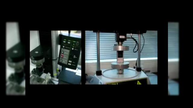 <b>Cum se "tortureaza" telefoanele Nokia in testele oficiale de rezistenta (Video)</b>Daca v-am spune ca exista oameni platiti sa distruga telefoane mobile in cele mai nastrusnice moduri probabil ca i-ati invidia pe acestia. Imaginati-va ca vedeti zilnic N95-uri sau telefoane Nokia 5800 XpressMusic zdrobite doar de dragul testelor de...