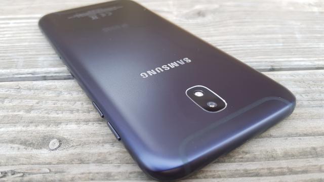 <b>Turul Magazinelor #275: Destiny 2 disponibil pe PS4, sursă modulară silenţioasă la lichidare, aparat de curăţare cu ultrasunete</b>Ne mai gândim și la gameri în turul magazinelor de astăzi și vă anunțăm cu această ocazie că jocul Destiny 2 este acum disponibil la vânzare pentru consola PlayStation 4. Mai avem și recomandări pentru cei care se joacă pe PC, cum este cazul acestei