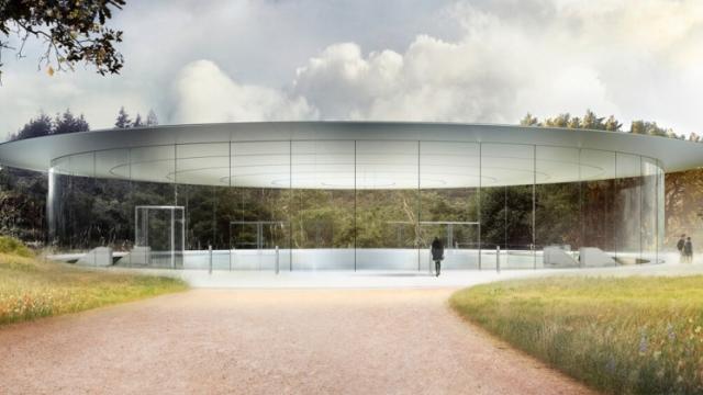<b>Apple de abia a obţinut permisiunea primăriei din Cupertino pentru a ţine lansarea lui iPhone X la Steve Jobs Theater</b>Șansele ca evenimentul Apple din această seară să aibă loc în noul campus al companiei erau aparent unele destul de mici și asta pentru că abia azi gigantul din Cupertino a obținut permisiunea primăriei pentru desfășurarea acestei conferințe în sala