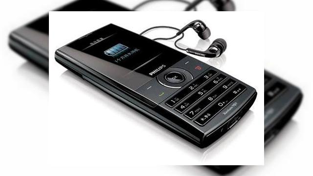 <b>Philips Xenium X620, telefonul cu baterie ultra-rezistenta</b>Ne asteptam ca Philips sa impresioneze publicul cu un handset cu touchscreen, dar iata ca producatorul a decis sa faca o lansare adresata pietii mid-end-urilor, sub forma lui Xenium X620. Telefonul soseste cu un display de 2.4 inchi (QVGA), USB 1.1 si o...