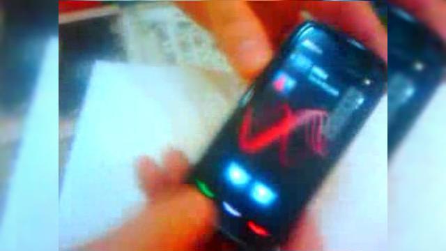 <b>Nokia 5800 XpressMusic intr-o experienta hands-on, in Romania</b>Unul dintre cele mai populare telefoane cu functii muzicale lansate in ultimii ani, Nokia 5800 XpressMusic a fost surprins intr-o experienta hands on, pe care am realizat-o, filmand handsetul in actiune, cu un HTC Touch Diamond. Iata rezultatul: Va...