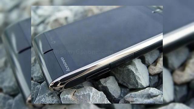 <b>China Mobile pregateste lansarea telefonului 3G Android OPhone</b>China Mobile, cel mai important operator de telefonie din China planuieste sa lanseze un terminal Android 3G in primul trimestru al acestui an, conform Reuters. Handsetul va purta numele de OPhone si va fi fabricat de catre compania chinezeasca Lenovo...