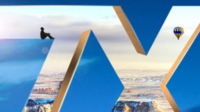 <b>Huawei Honor 7x se lansează pe 11 octombrie în China drept un nou telefon mid-range</b>Chinezii de la Huawei mai au pregătite smartphone-uri pentru lansare în această toamnă, un nou model fiind Huawei Honor 7x care tocmai ce a bifat primul teaser oficial. De aici aflăm că produsul se lansează oficial pe data de 11 octombrie în China