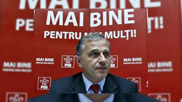 <b>Mircea Geoana se teme de telefon, dupa scandalul interceptarilor</b>Dupa ce legea "Big Brother" a starnit controverse si s-a pus problema ascultarii telefoanelor unor membri ai Guvernului, Mircea Geoana a declarat ca doreste o dezbatere publica pe tema noii legi de retinere a datelor generate de furnizorii de comunicatii....