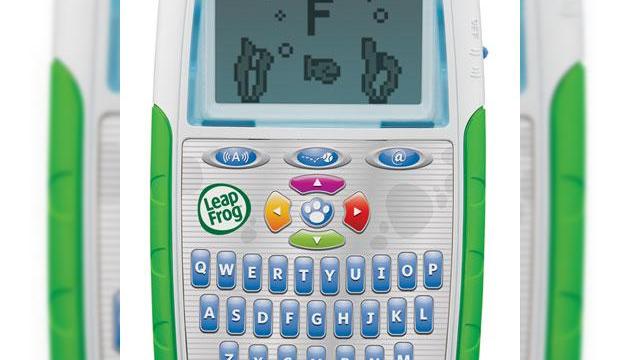 <b>LeapFrog Text and Learn este un smartphone pentru copii</b>LeapFrog este o companie care se ocupa cu realizarea produselor din categoria "edutainment", adica acele gadgeturi si terminale care ii ajuta pe copii sa invete mai usor si sa se obisnuiasca cu tehnologia. Ei bine iata ca aceasta companie a produs si un...