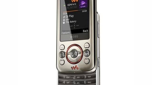 <b>Sony Ericsson anunta cel mai ieftin telefon Walkman: W395</b>Pe langa Cyber-shot C903, Sony Ericsson a mai lansat astazi si un nou telefon Walkman, W395, considerat cel mai ieftin slider al seriei de handseturi muzicale produse de SE. Avem de-a face cu un terminal entry-level, care are totusi specificatii decente,...