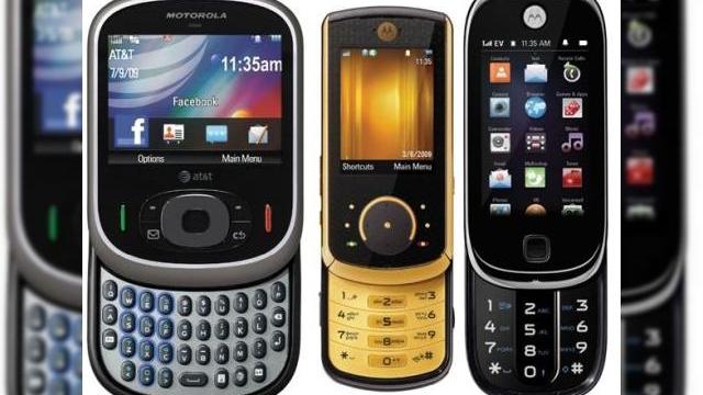 <b>Motorola pregateste 3 noi telefoane: QA4, QA1 si VE66LX</b>In vreme ce Samsung ne "ameninta" cu zeci de noi telefoane, unele cu camera 8 megapixeli si altele cu proiectoare incorporate, Motorola de abia poate "scapa" 3 handseturi low spre mid-end pe web. Dezamagitoare sau nu, iata-le pe QA4, QA1 si VE66LX: Din...