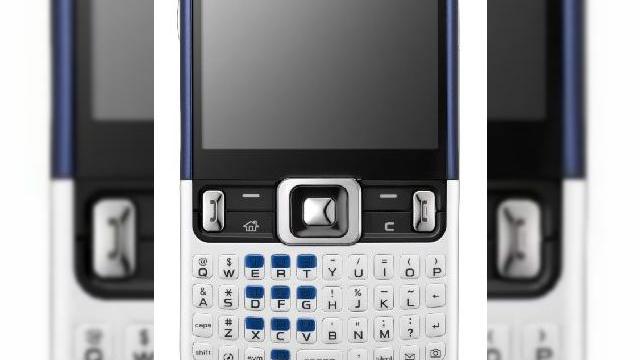 <b>Samsung Valencia si memoria sa de 20 GB, prezenti la MWC</b>Ce loc mai bun sa anunti un Samsung Valencia decat la Barcelona? Terminalul a fost prezentat oficial astazi, in cadrul Mobile World Congress 2009, el fiind in mod clar un smartphone destinat messagingului. Ca dovada avem tastatura sa QWERTY, pe care se...