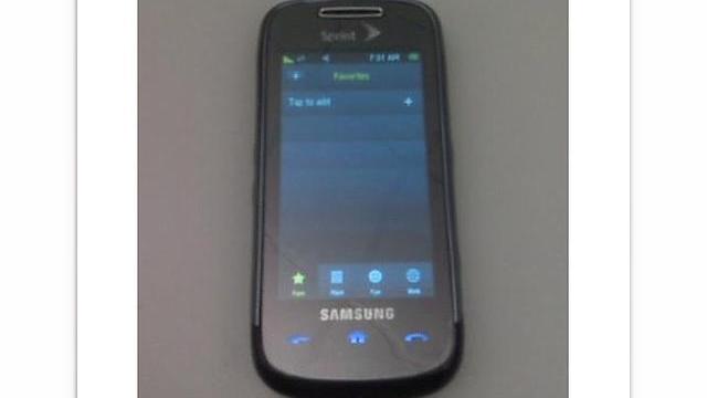 <b>Samsung Instinct Mini (Instinct S30), scapat pe web</b>Zvonurile in legatura cu Samsung Instinct Mini, handset ce urmeaza sa soseasca pe piata prin Sprint, exista deja de ceva timp, dar iata ca in sfarsit au aparut si primele imagini cu terminalul, pe care le puteti admira mai jos. Cunoscut si drept Samsung...