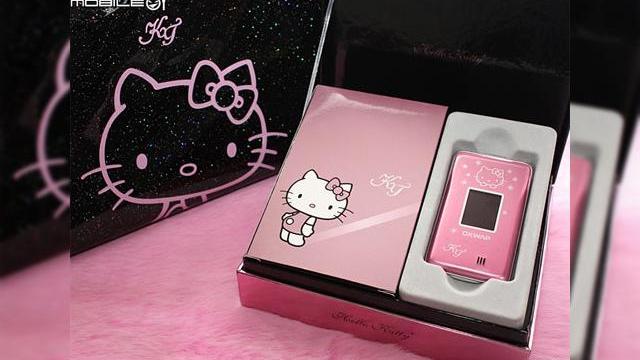 <b>Un telefon roz Hello Kitty pentru domnisoarele sarbatorite in aceasta luna</b>Daca ati ratat sansa de a oferi domnisoarelor un cadou original intre 1 si 8 martie, va sugeram sa aruncati o privire asupra acestui telefon roz Hello Kitty, care ar necesita o excursie in Japonia pentru a fi achizitionat. Aparut sub branding OKWAP, acest...