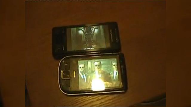 <b>Performanta video a lui Sony Ericsson Xperia, comparata cu cea a lui Asus P565</b>A trecut ceva timp de cand am vorbit despre XPERIA X1, in vreme ce Asus nu a mai lansat terminale noi, de cand cu parteneriatul cu Garmin. Iata ca ambele branduri revin in forta, printr-o comparatie dintre X1 si Asus P565, efectuata de catre cei de la...