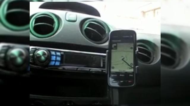 <b>Car kitul Nokia 5800 Proclip este analizat (Video)</b>Daca doriti sa profitati de functiile GPS ale lui Nokia 5800 XpressMusic in timp ce conduceti, veti avea nevoie de un car kit pe masura. Un exemplu bun este Proclip, analizat de catre Mark, de la The Nokia Blog in clipul urmator: Accesoriul este specific...