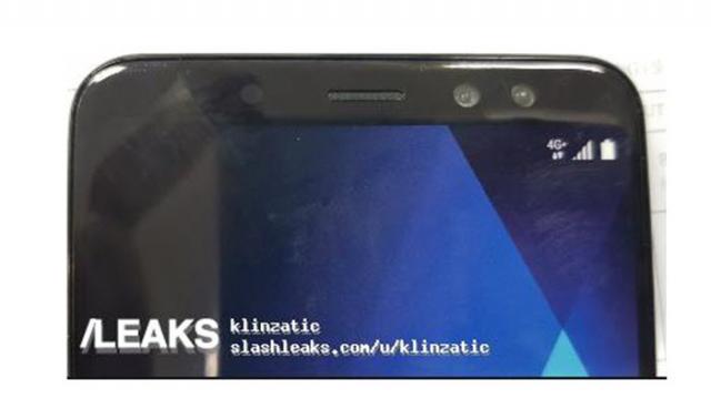 <b>Samsung Galaxy A7 (2018) primeşte un prim plan cu zona superioară a părții frontale, are două camere selfie</b>În ultima lună au abundat scăpările de telefoane Samsung Galaxy A de generaţie nouă, în frunte cu Galaxy A5 (2018), urmat îndeaproape de Galaxy A7 (2018). Acum avem o fotografie nouă cu Galaxy A7 (2018) şi subliniez că am scris fotografie şi nu randare