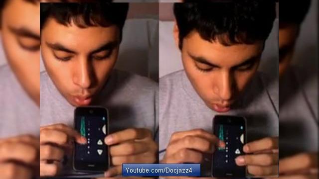 <b>O noua aplicatie muzicala pentru iPhone, Leaf Trombone World Stage (Video)</b>Daca v-a impresionat placut celebra aplicatie Ocarina de pe iPhone, folosita de catre artistii orchestrei MoPhO pentru a face muzica, iata ca o noua aplicatie isi face aparitia si aceasta fiind destinata celor cu veleitati muzicale. Este vorba de Leaf...