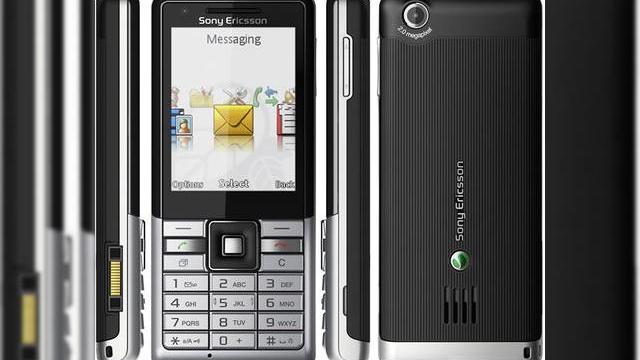 <b>Sony Ericsson Naite, un telefon ecologic din seria GreenHeart</b>Naite este un telefon candybar cu suport pentru conectivitate 3G, pe care il putem incadra in seria GreenHeart a celor de la Sony Ericsson. Asta inseamna ca avem de-a face cu un handset ecologic, pe care il puteti admira mai jos. Terminalul vine cu...