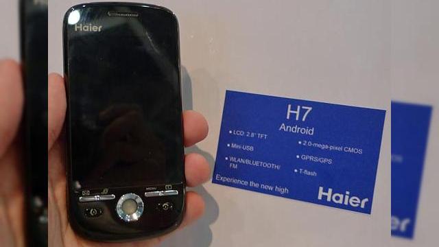 <b>Haier va lansa telefonul Android H7 in septembrie</b>Haier nu este chiar un nume mare in industria telefoniei mobile, dar handsetul sau Android, pe care il puteti admira mai jos, arata destul de bine. Este vorba de Haier H7, care va sosi pe piata in septembrie. Avem de-a face cu un telefon care ruleaza...