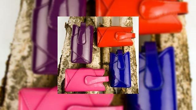 <b>Cele mai bine vandute 10 telefoane din luna iunie, studiu marca Krusell</b>Krusell este cel mai celebru producator de carcase pentru telefoane mobile, acoperind o piata vasta si producand modele pentru toate tipurile de handseturi disponibile. Astfel, compania poate realiza un studiu asupra celor mai bine vandute telefoane,...