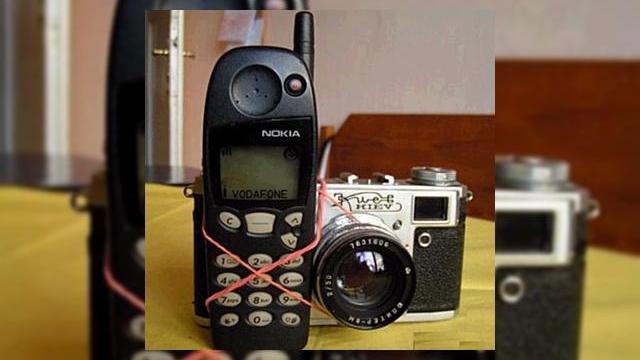 <b>40% dintre americani doresc ca telefonul lor sa fie multifunctional</b>Un studiu efectuat recent de Data Development Worldwide a determinat faptul ca publicul din SUA cumpara sau doreste handseturi multifunctionale, care pot accesa mai multe tipuri de continuturi. De mentionat este faptul ca majoritatea au preferinte pentru...