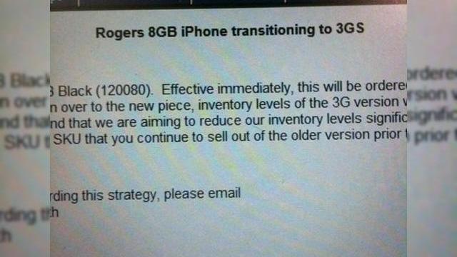 <b>iPhone 3GS, in curand si in varianta ieftina de 8 GB?</b>Tot mai multe indicii au aparut pe web in ultimele ore, toate ducand la concluzia ca Apple ar putea pune in vanzare modele de 8 GB ale lui iPhone 3GS, care vor sosi la pret scazut. E posibil ca aceasta mutare sa fie menita pentru a inlocui complet modelul...