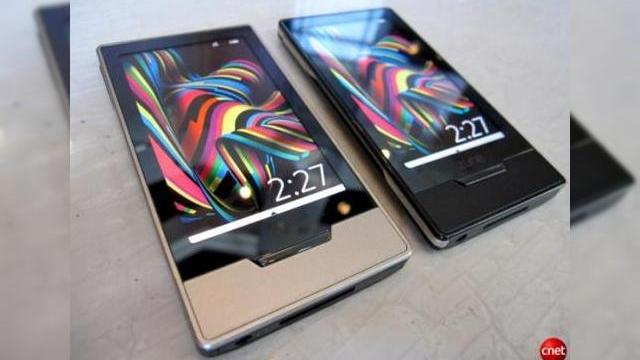 <b>Zune HD, analizat de experti, verdictul este bun</b>Daca sunteti un fan al playerelor Zune, aflati ca noul model, Zune HD a fost analizat de catre specialistii de la CNET, care s-au declarat impresionati de acesta. Preview-ul lor a pus accentul pe display-ul de 3.3 inchi, calitatea playbackului video 720p,...