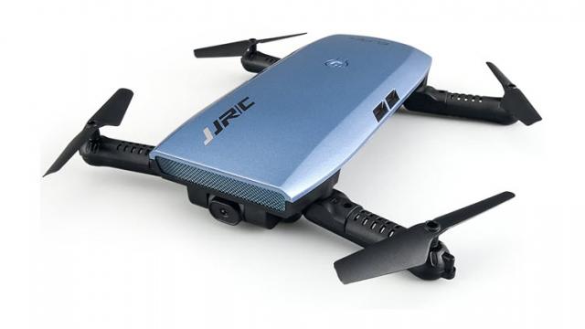 <b>JJR/C H47 este o dronă numai bună pentru amatori; costă doar 29 euro și filmează HD</b>Pentru că în weekend avem mai mult timp la dispoziție pentru a naviga printre ofertele propuse de retailerii din afară, am găsit astăzi un produs numai bun pentru cei care vor să învețe tainele navigatului pe cer. Se numește JJRC H47