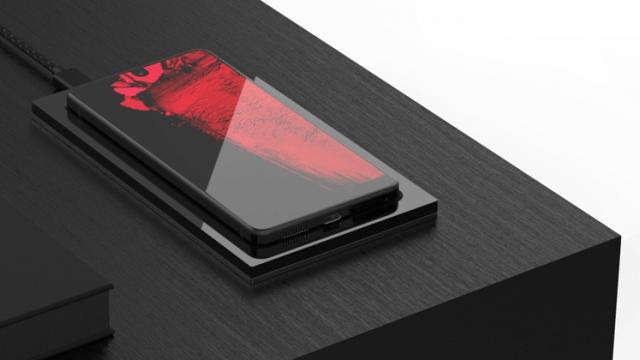 <b>Accesoriile lui Essential Phone sunt acum disponibile pe site-ul oficial, inclusiv camera cu captură la 360 de grade şi alte adaptoare</b>În cursul anului trecut debuta cu mare fast smartphone-ul lui Andy Rubin numit Essential Phone. În ciuda design-ului arătos și a dotărilor de top produsul nu a fost pe gustul publicului - asta datorită prețului mare și a unei camere foto ce nu a 