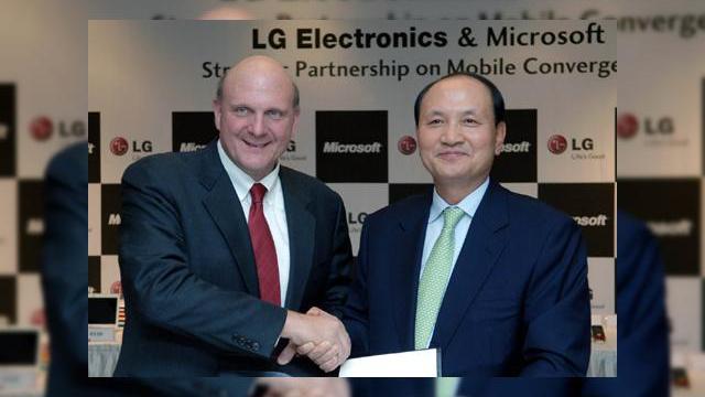 <b>LG Electronics pregateste noi telefoane Windows Mobile</b>LG Electronics, cel de-al treilea mare producator de telefoane mobile din lume a anuntat astazi ca va lansa 3 noi smartphone-uri Windows Mobile in urmatoarele saptamani, conform celor de la Reuters. Acestea vor fi primele terminale LG ce ruleaza Windows...