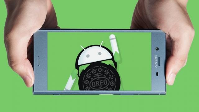 <b>Sony Mobile aduce clarificări politicii de actualizare Android pe Xperia-uri, discută despre patch-ul Meltdown/Spectre</b>Printre companiile din lumea smartphone care s-au mișcat rapid atunci când a venit vorba despre actualizările la Android Oreo se află și Sony, firmă care astăzi decide să ofere clarificări în ceea ce privește politica de actualizare software pentru