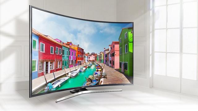 <b>Turul Magazinelor #378: Battery phone la preţ excelent, televizor LED 4K cu diagonală generoasă, suport schiuri automobil, aparat de coafat</b>Pentru turul magazinelor de final de săptămână am pregătit recomandări de produse atât pentru publicul masculin, cât și pentru cel feminin. Avem pe lista noastră un televizor cu diagonală generoasă care impresionează prin rezoluție și totodată