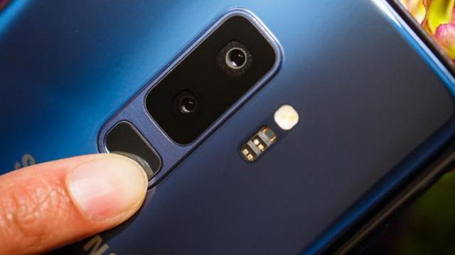 <b>DxOMark are un nou campion: Samsung Galaxy S9+ obţine 99 de puncte la testele foto/video; Iată de ce!</b>A venit şi acel moment în care DxOMark a finalizat testele noului flagship Samsung şi avem în sfârşit o părere avizată despre camera sa. E vorba despre Samsung Galaxy S9+ de fapt aici, care deja a fost premiat, prin plasarea pe locul întâi în ierarhia..