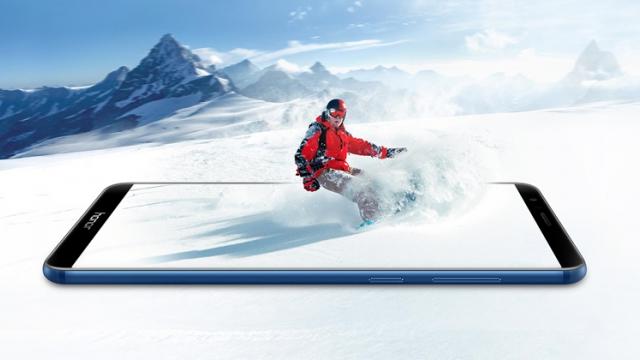 <b>Huawei Honor 7C va fi lansat pe 12 martie; Telefon cu ecran 18:9 și dotări mid-range</b>Înainte de marele debut al seriei Huawei P20, firma chineză de față mai are câteva smartphone-uri de lansat, unul dintre acestea fiind și Honor 7C. Prin intermediul unei invitații oficiale sosite online descoperim că handset-ul va fi prezentat