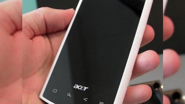 <b>Acer pregateste 8, pana la 10 smartphone-uri pentru 2010; modele Android si WinMo</b>Trebuie sa recunoastem ca smartphone-ul Liquid A1 al celor de la Acer a fost departe de a fi impresionant, iar daca acest gros handset cu ecran touch v-a dezamagit, aflati ca mai sunt sperante pentru 2010. Aparent Acer ar pregati 8, pana la 10 modele de...