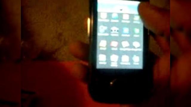 <b>Motorola Opus One furat, filmat, analizat...Yo!</b>Dupa ce aflam cu cateva zile in urma ca un telefon Motorola Opus One a fost furat, dupa ce a fost scapat pe strazile din Florida de un angajat Motorola, iata ca povestea revine in atentia noastra. Hotul a facut un review video terminalului, analizandu-i...