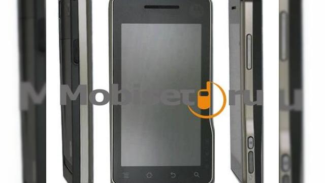 <b>Tabletul Motorola Sholes XT701 apare cu noi imagini, specificatii</b>Direct din Rusia ne vin cele mai noi imagini cu tabletul Motorola Sholes XT701, pe care il puteti admira mai jos. Terminalul a fost recent aprobat de catre PRC, varianta chinezeasca a ANCOM-ului din Romania. Aparent, acest tablet a primit certificarile...