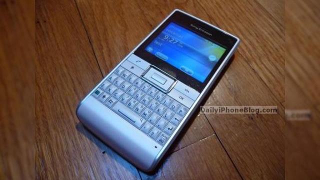 <b>Sony Ericsson Faith: primele imagini disponibile</b>Desi la CES 2010 nu am vazut vreun model nou Sony Ericsson, iata ca un handset al acestei companii a scapat pe web, mai precis modelul Faith. Puteti admira primele imagini cu acest terminal in cadrul acestui articol. Handsetul face parte din seria de...