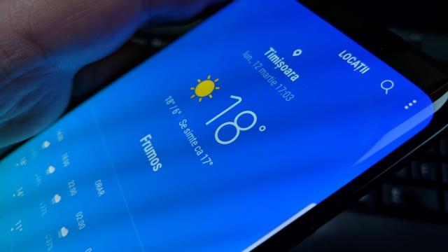 <b>Samsung Galaxy S9 va primi o actualizare care îi va activa suportul pentru radio FM</b>Dacă e vreo funcţie care să lipsească de pe Galaxy S9, aceea e probabil radio-ul FM. Nu că nu ar fi suportat la nivel de componente, dar nu este activată funcţionalitatea, lucru care îi poate dezamăgi pe fanii radio-ului FM. Ei bine, o viitoare..