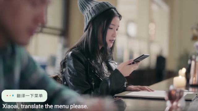 <b>Xiaomi îşi lansează asistentul digital Xiao AI în China; Iată ce ştie (Video)</b>Anul acesta și cei de la Xiaomi au venit pe piață cu un asistent digital propriu, fiind vorba despre Xiao Ai, produs despre care aflăm mai multe chiar astăzi. La prima vedere pare că avem de-a face cu o soluție destul de similară lui 