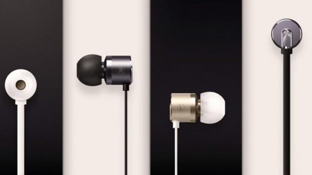 <b>OnePlus pregăteşte o nouă pereche de căşti Bullets, de această dată wireless; Vor debuta cu OnePlus 6</b>Odată cu lansarea flagship-ului OnePlus 6, compania chineză are în plan și prezentarea unei noi perechi de căști Bullets, model care de această dată va adopta tehnologia wireless. Informații despre acest produs au ajuns astăzi în mediul online