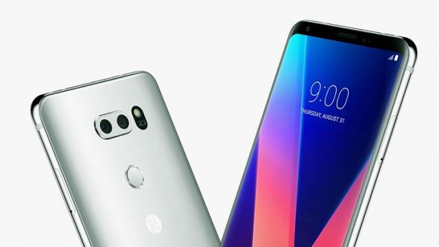 <b>Phablet-ul LG V40 ar purta numele de cod "Storm"; Dezvoltarea produsului a început deja</b>Cu toate că de curând am auzit informații referitoare la phablet-ul LG V35 ThinQ, iată că astăzi celebrul leaker Evan Blass vine să afirme că nu aceasta va fi denumirea purtată de către viitorul terminal LG. Aparent, produsul se numește LG V40