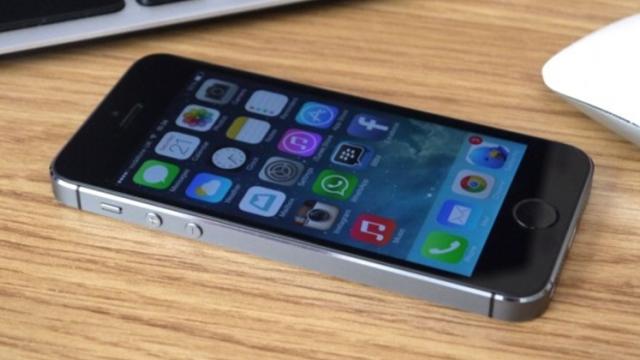 <b>Apple ar putea actualiza și modelul iPhone 5s la iOS 12; Apar indicii în cadrul unui test WebKit</b>Ne apropiem cu pași repezi și de lansarea noului iOS 12, release care va beneficia de o prezentare oficială în cadrul conferinței dezvoltatorilor WWDC 2018 ce are loc în prima săptămână a lunii iunie, mai precis în perioada 4 - 8 iunie 