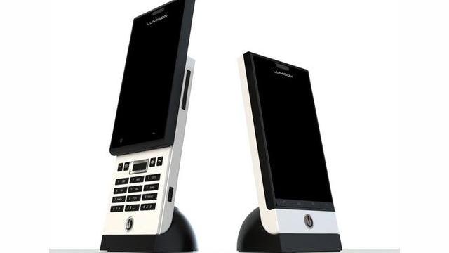 <b>MWC 2010: Lumigon T1, S1 si E1, noi telefoane Android, direct din Scandinavia</b>Daca brandul Lumigon nu va suna cunoscut, aflati ca aceasta este o companie daneza, responsabila cu handseturi cum sunt cele de mai jos. Scandinavii au anuntat ieri la MWC 2010 3 noi telefoane Android: T1, S1 si E1. T1 si S1 vor sosi pe piata inainte de...