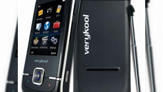 <b>InfoSonics Verykool i270, un telefon touch de nivel mediu, acum si pentru "latinos"</b>InfoSonics este o companie care se ocupa cu distribuirea terminalelor mobile in America Latina, iar firma tocmai a anuntat lansarea unui nou handset cu ecran touch, pe numele sau Verykool i270 Touch. &nbsp; &nbsp; Destinat publicul din America Latina,...