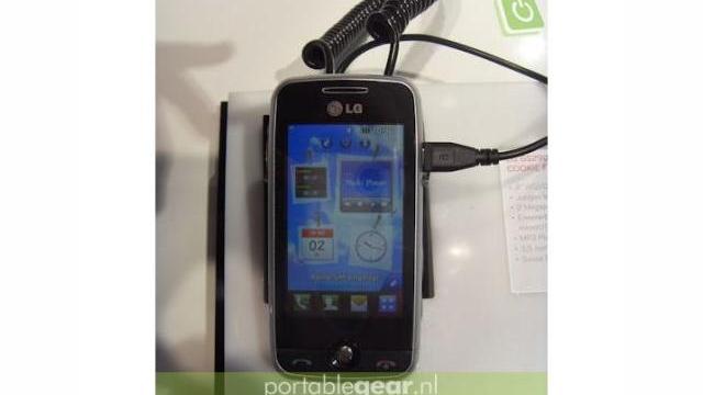 <b>LG Cookie Fresh GS290 debuteaza la CeBIT 2010; LG GT400 Viewty scapa pe web</b>Dupa ce LG anuntase ca vom mai vedea modele din seria Cookie pe piata in 2010, iata ca ei se tin de cuvant si astfel descoperim handsetul Cookie Fresh GS290, prezentat in cadrul lui CeBIT 2010. Cookie Fresh GS290 va fi mai ieftin decat...