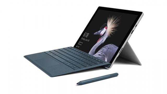 <b>Microsoft pregătește o tabletă Surface de 400 dolari cu Windows 10 Pro la bord, rival pentru iPad 9.7</b>O informație ce ajunge astăzi în mediul online este și aceea referitoare la faptul că Microsoft lucrează în aceste momente la o nouă tabletă Surface, model cu preț mai accesibil pentru publicul de rând. Este menționat un preț de 400 dolari 