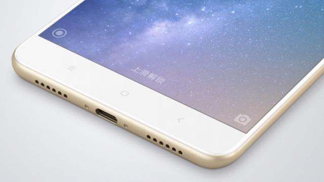 <b>Xiaomi Mi Max 3 va fi lansat în iulie, conform CEO-ului companiei</b>Potrivit unei declarații din partea CEO-ului Xiaomi se pare că lansarea phablet-ului Xiaomi Mi Max 3 este programată pentru luna iulie a acestui an în plină vară. Deși nu se cunosc detaliile complete despre acest device știm că ar trebui să aducă