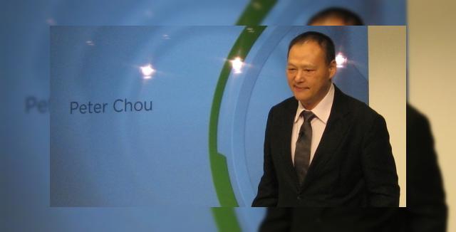 <b>HTC anunta lansarea unui telefon Windows Phone 7 pana la finalul anului</b>CEO-ul HTC, Peter Chou a anuntat intr-un interviu cu Forbes ca firma taiwaneza va lansa un telefon Windows Phone 7 Series pana la finalul acestui an. Interviul a avut loc in cadrul conferintei CTIA Wireless 2010 si a inclus informatii pe care le aflati in...