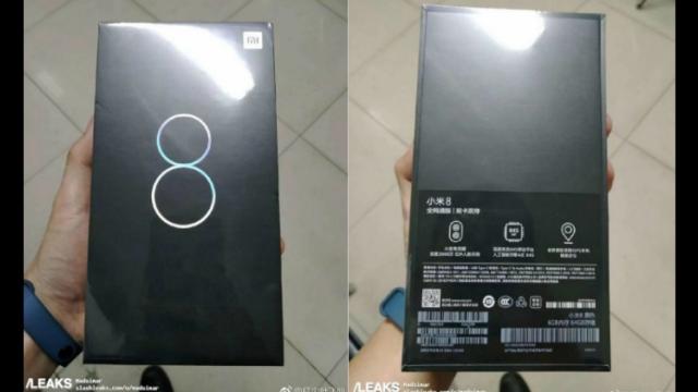 <b>Cutia lui Xiaomi Mi 8 apare în noi imagini, dezvăluind iarăşi specificaţiile: dual GPS, AI, cameră duală</b>Pe ultima sută de metri de dinaintea lansării, Xiaomi Mi 8 mai are parte de ceva scăpări, astfel că astăzi descoperim fotografii cu ambalajul de retail în care telefonul va fi comercializat. Cutia reconfirmă o parte dintre dotările auzite anterior